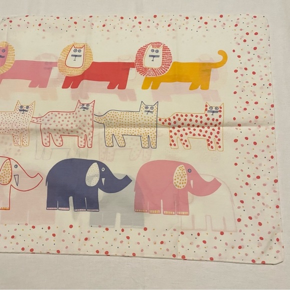 Vintage 1982 J P Stevens Utica Animals Zoo Pillowcase Lot of 2 - Picture 10 of 16